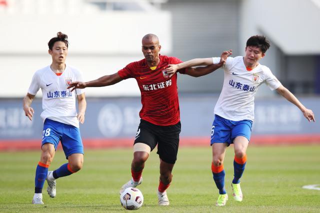 世俱杯买球平台-中超亚冠两难 给中国足球支招！这样才是明智选择